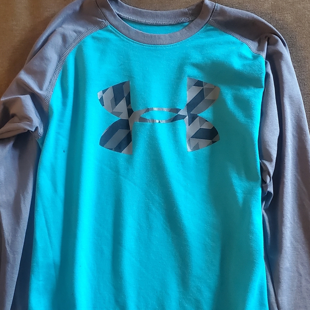 Boy's Under Armor Heat Gear Long Sleeve